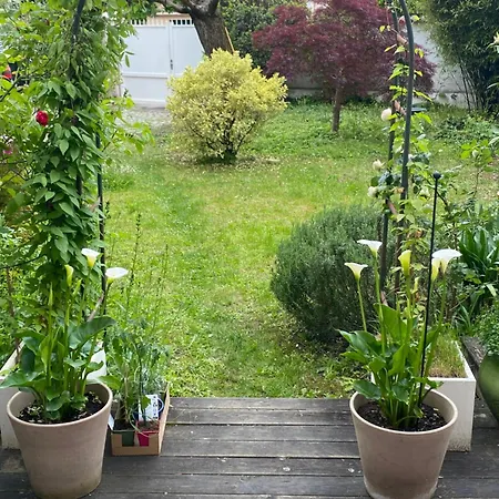Un Jardin En - Parking Gratuit *