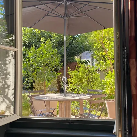 Apartment Un Jardin En - Parking Gratuit *