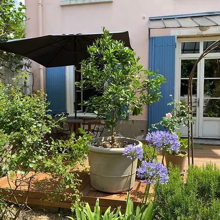 Un Jardin En - Parking Gratuit * Lyon